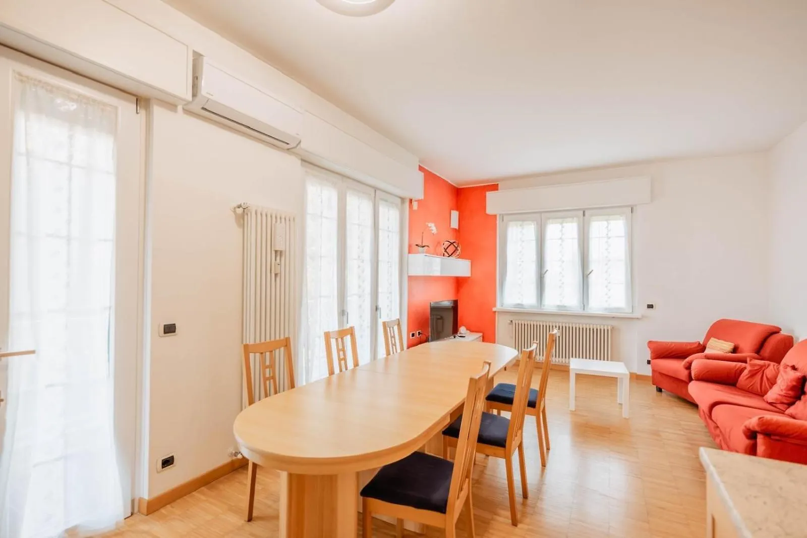 Como-Swiss 15 Min - Big Home With Parking - Terrace - Wifi Olgiate Comasco