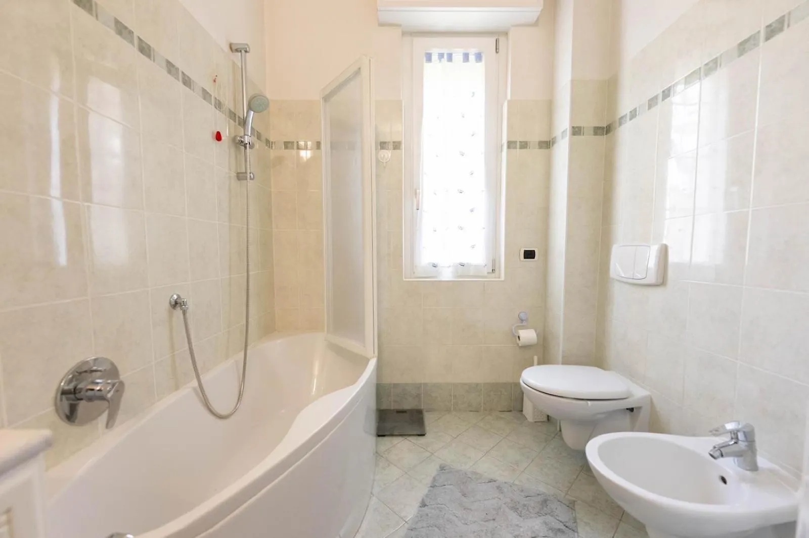 Holiday home Como-Swiss 15 Min - Big Home With Parking - Terrace - Wifi Olgiate Comasco